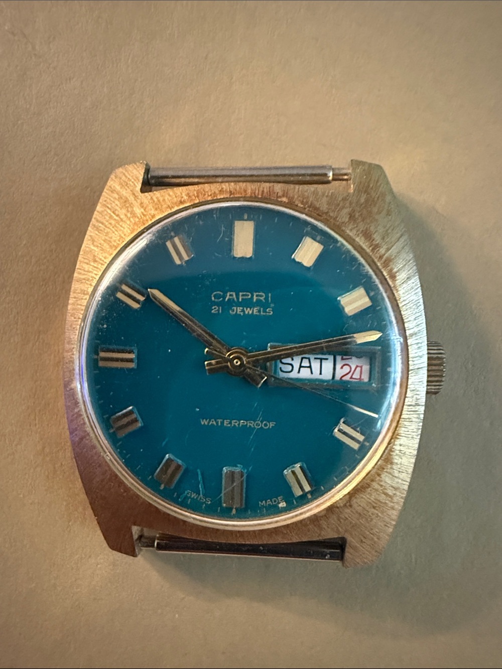 Vintage 1970s Capri Manual Wind